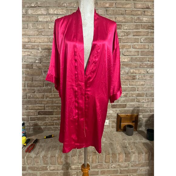 Victorias Secret magenta silk robe! 🔥 - Picture 1 of 5